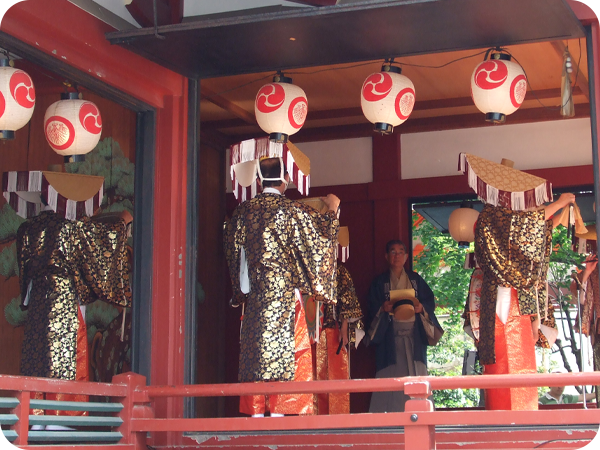 Asakusa Shrine’s Binzasara Kai